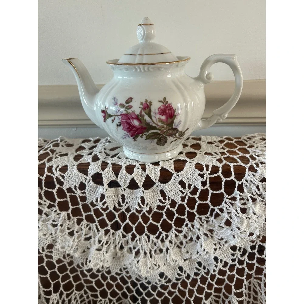Vintage Porcelain Floral Rose Teapot Gold Trim Pink White Tea Pot 10095
